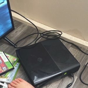 Xbox 360 x with hard drive and 14 games